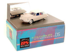 UNIVERSAL HOBBIES (CHINE) (1)