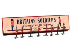 BRITAINS (GB) (8)