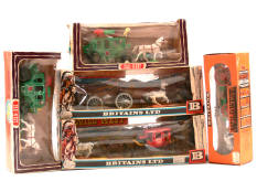 FIGURINES DIVERSES (5)