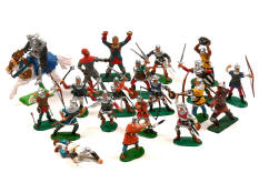 FIGURINES DIVERSES (55)