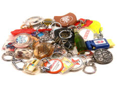 DIVERS (25)