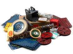 MECCANO (1)