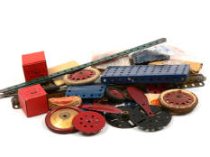 MECCANO (1)