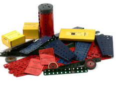 MECCANO (1)