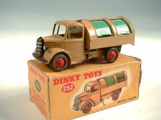 DINKY TOYS GB (1)