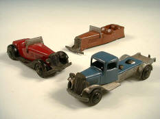 DINKY TOYS (FRANCE) (3)