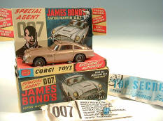 CORGI TOYS (1)