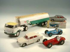 DINKY TOYS (FRANCE) (5)