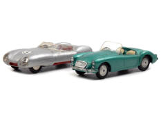 CORGI TOYS (GB) (2)
