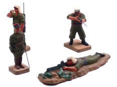 FIGURINES en composition (4)