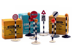 DINKY TOYS (GB) (11)