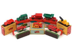 LINE MAR TOYS & DIVERS (8)