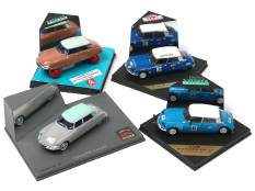 VITESSE & UNIVERSAL HOBBIES (4)