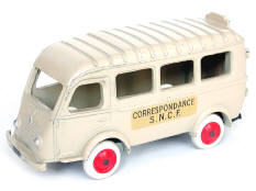 C.I.J. (FRANCE) (1)