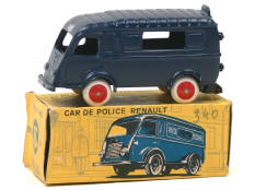 C.I.J. (FRANCE) (1)