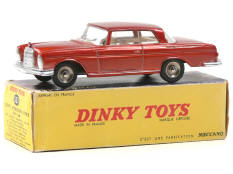 DINKY TOYS (FRANCE) (1)