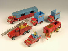 CORGI TOYS (GB) (6)