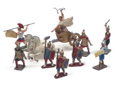 FIGURINES en plomb creux (12)
