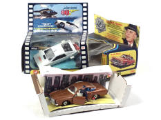 CORGI TOYS (GB) (2)