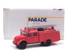 PARADE (FRANCE) (1)