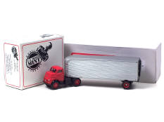 US. MODEL MINT (USA) (2)