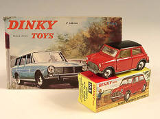 DINKY TOYS DIVERS (2)