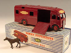 DINKY TOYS GB (1)