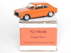 FLY MODEL (FRANCE) (1)