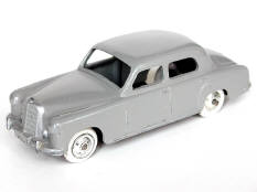 C.I.J. (FRANCE) (1)
