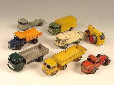 DINKY TOYS (FRANCE) (8)