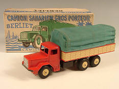 QUIRALU (FRANCE) (1)