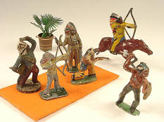 FIGURINES DIVERS (1)