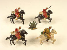 FIGURINES en plomb creux (1)