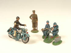 QUIRALU (FRANCE) (3)