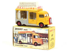DINKY TOYS (FRANCE) (1)