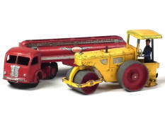 DINKY TOYS (FRANCE) (2)