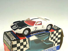 SCALEXTRIC (1)