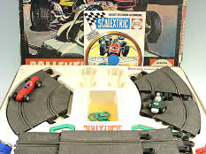 SCALEXTRIC (1)