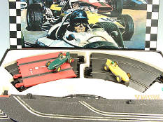 SCALEXTRIC (1)