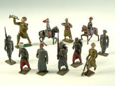 FIGURINES en plomb (1)