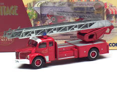 CORGI TOYS (GB) (1)