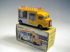 DINKY TOYS FRANCE (1)