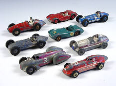 DINKY TOYS (FRANCE) (8)