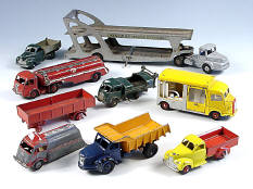 DINKY TOYS (FRANCE) (9)