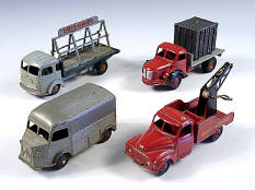 DINKY TOYS (FRANCE) (4)