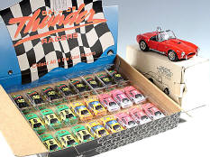 APPLAUSE & REVELL (2)