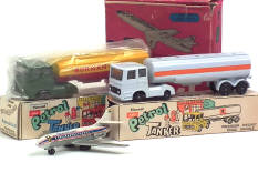 MAXWELL TOYS & MILTON (3)