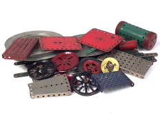 MECCANO (1)
