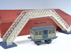 HORNBY 'O' DIVERS (2)