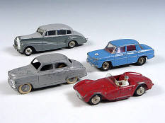 DINKY TOYS (4)